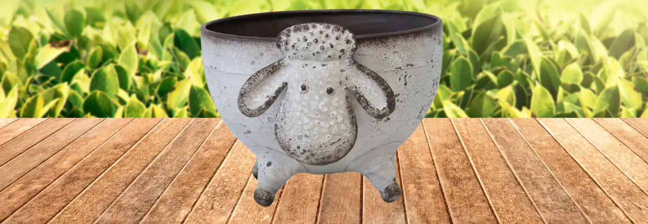 Distressed-Finish Footed Sheep Planter/Bowl 25x23.5x19cm