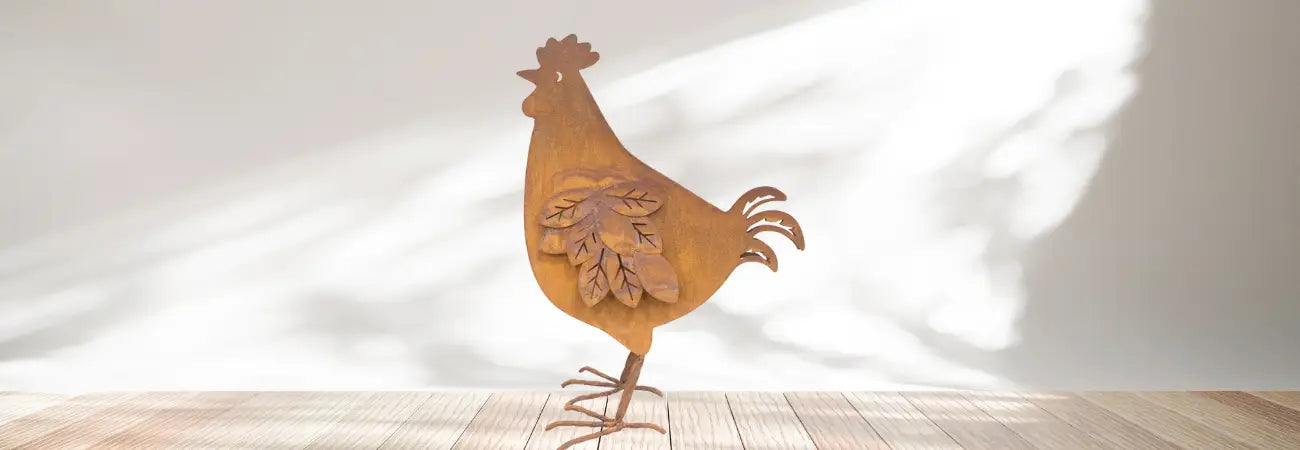 Rust Chook 25x14x35.5cm