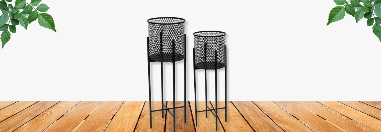 Set/2 Nested Black Beehive Planters