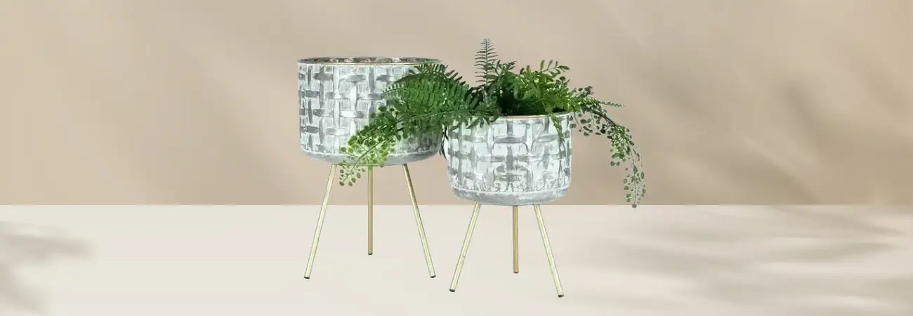 Set/2 Quattro 3-Legged Planter NEW Plants & Pots