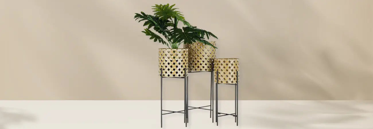 Set/3 Nested Metal-Weave ’Cane’ Stilted Planters